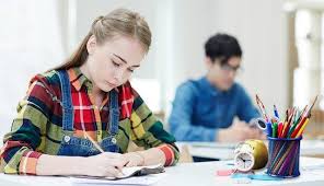 Potret Nyata Ruang Kelas di Sekolah Pedalaman Indonesia